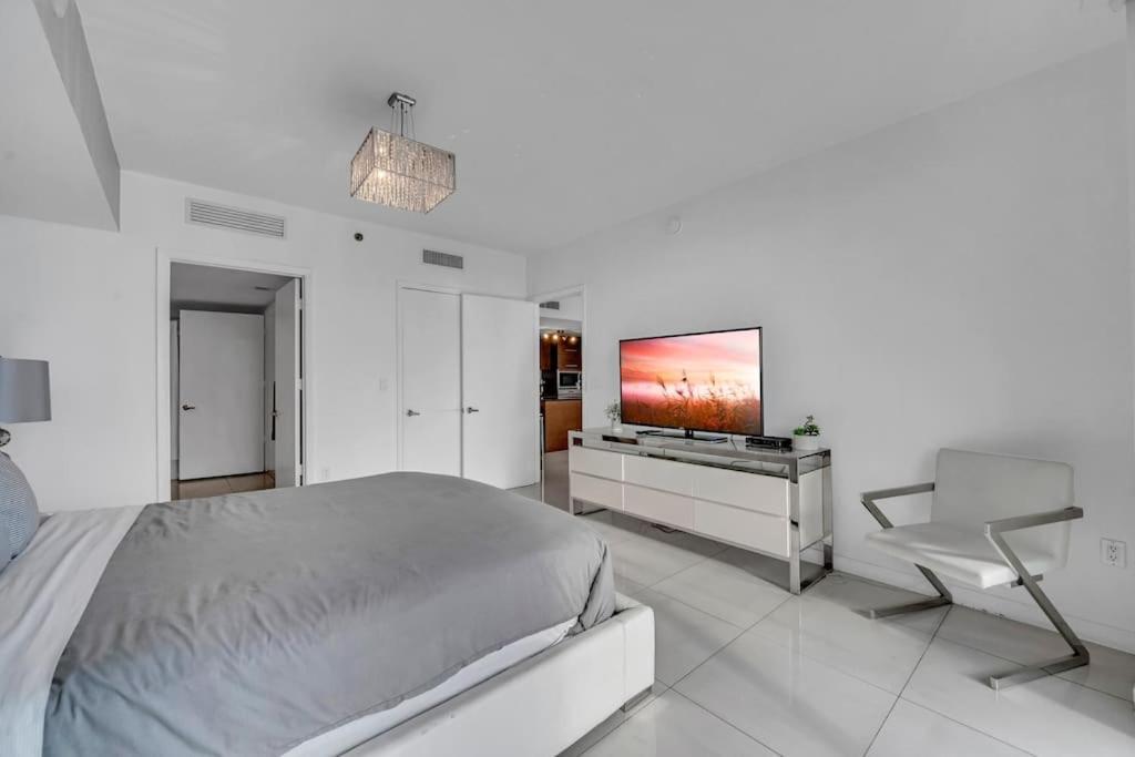 Luxury 1Br Condo W Icon Brickell-Freespa Маями Екстериор снимка